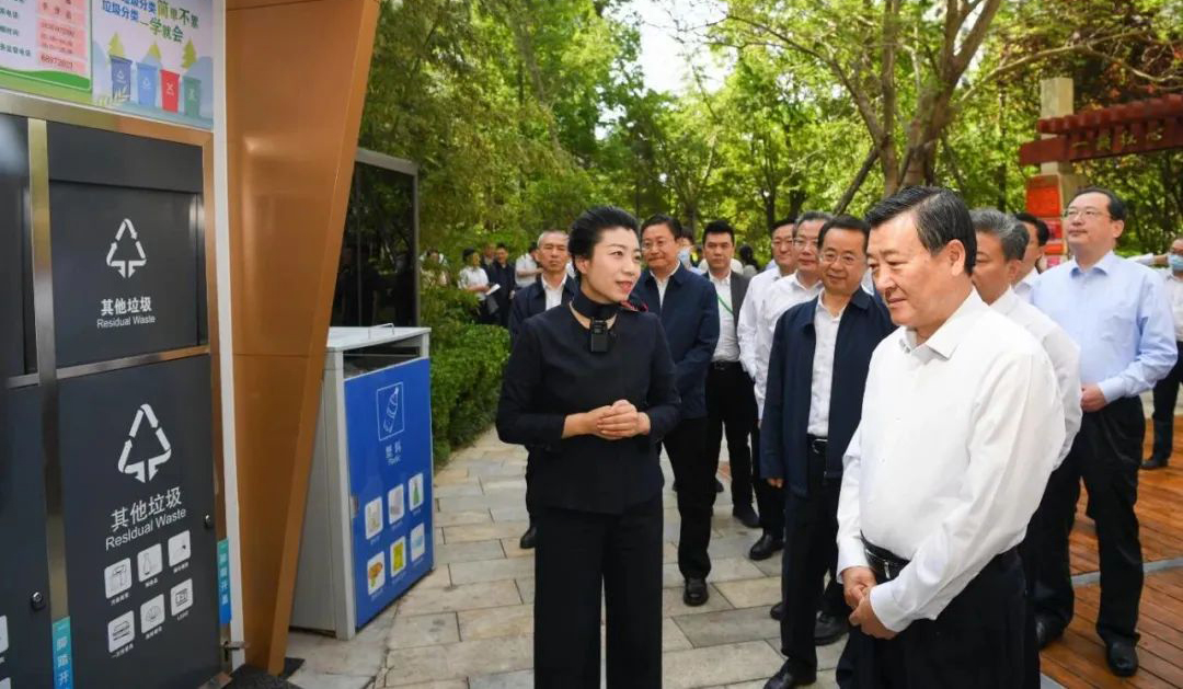 深入學(xué)習(xí)貫徹習(xí)近平總書(shū)記回信精神  積極推進(jìn)生活垃圾分類(lèi)工作